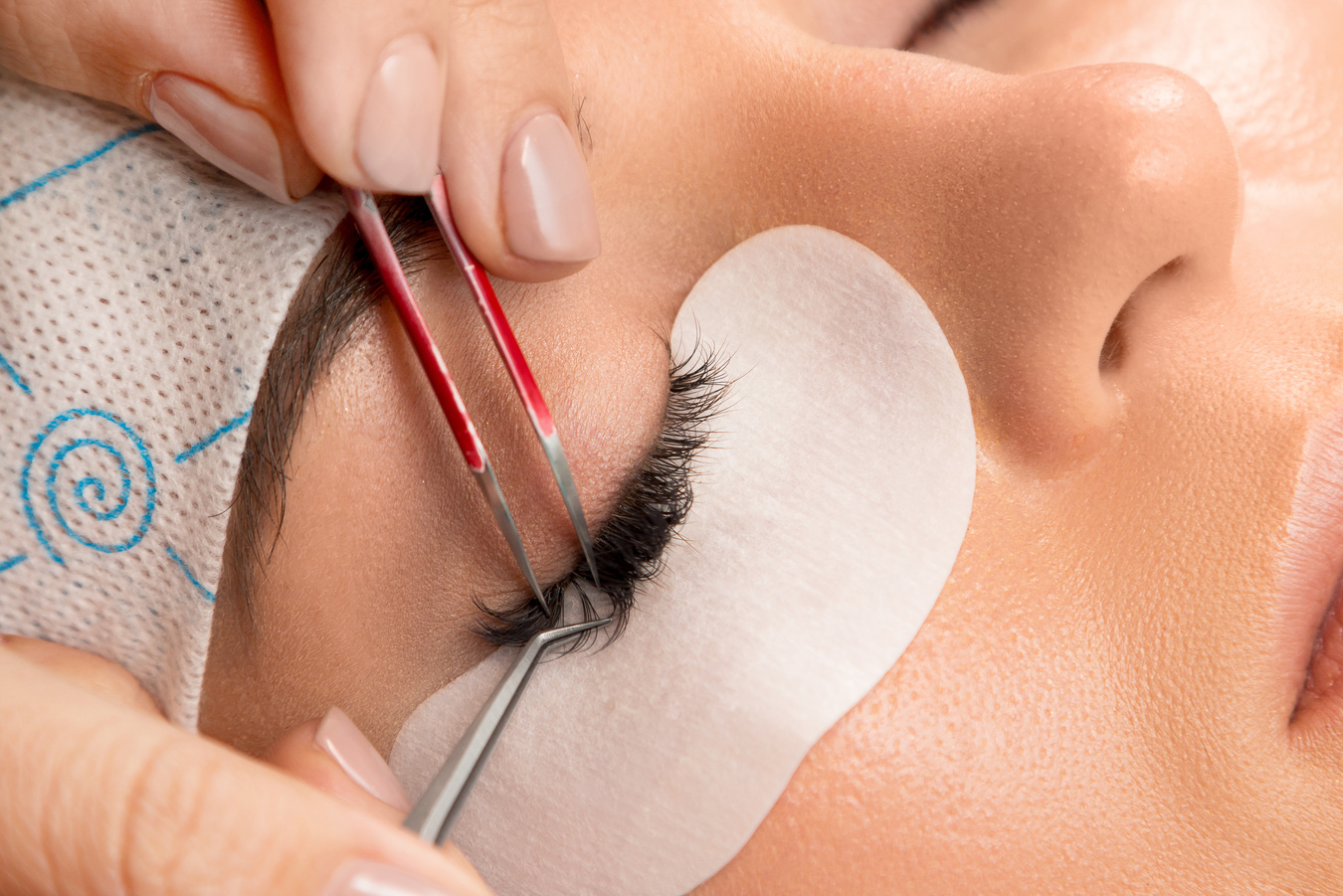 Procedure of Eyelashes Extension